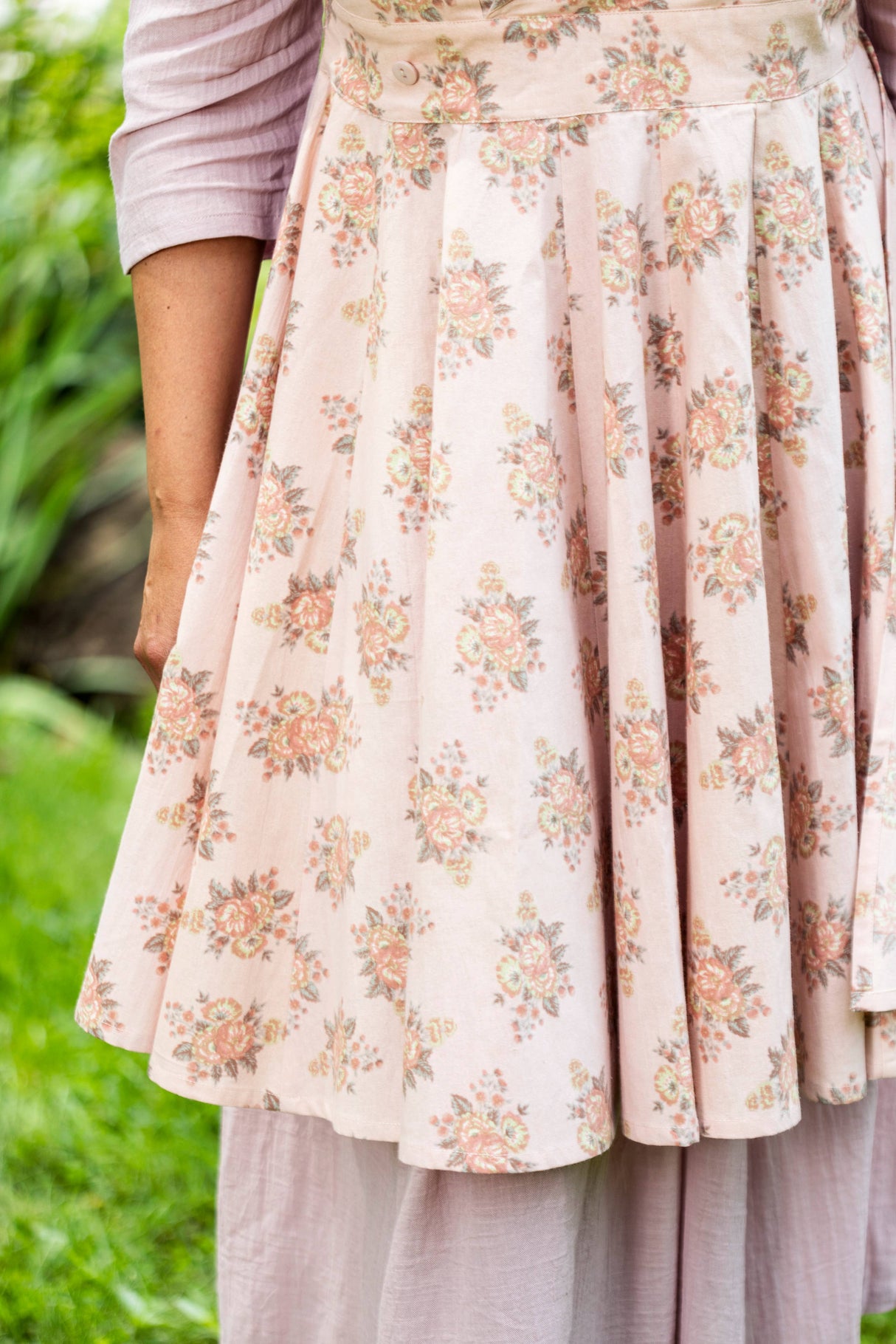 Antique Collar Apron